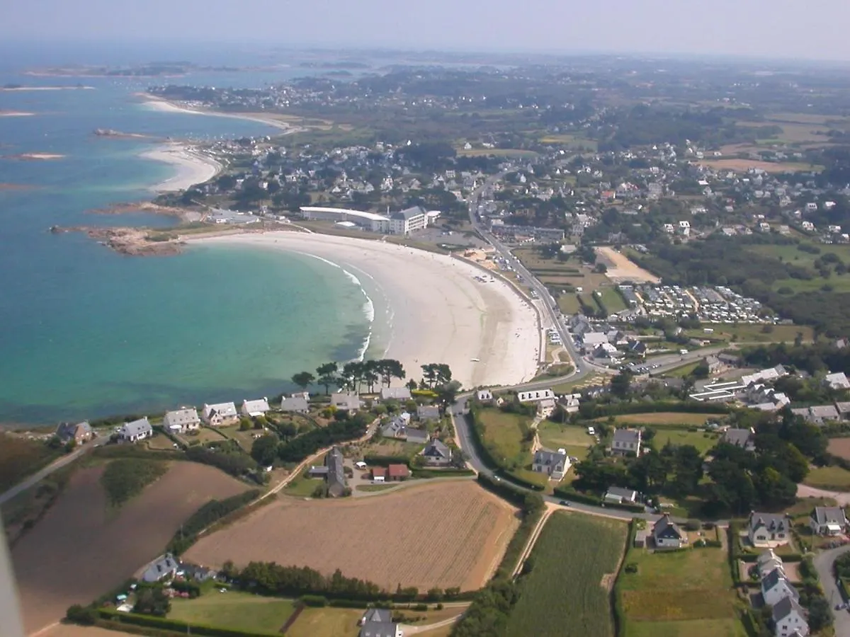 Residence Les Trois Mats A Trestel, En Bord De Mer, Sur La Cote De Granit Rose Trevou-Treguignec
